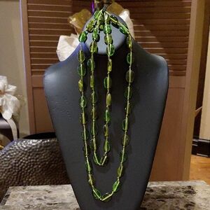 Elegant Green Beaded Necklace